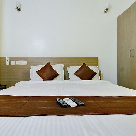 Отель Oyo 3547 Raj Guru Residency Ченнаи Экстерьер фото