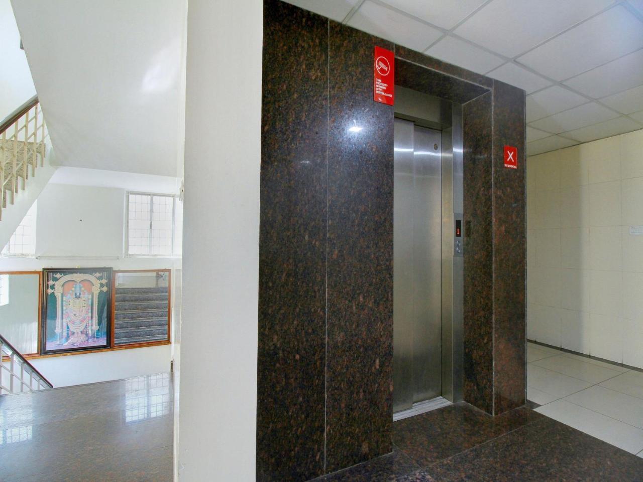 Отель Oyo 3547 Raj Guru Residency Ченнаи Экстерьер фото